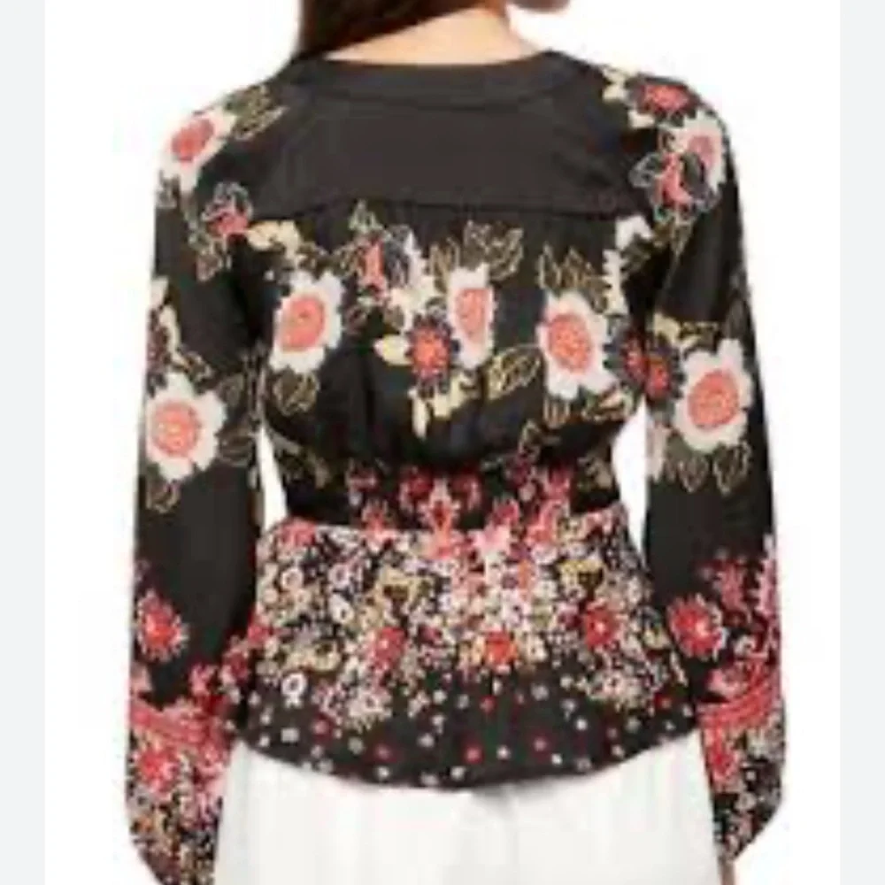 Free people Run Free Top.‎ NWOT retail 128